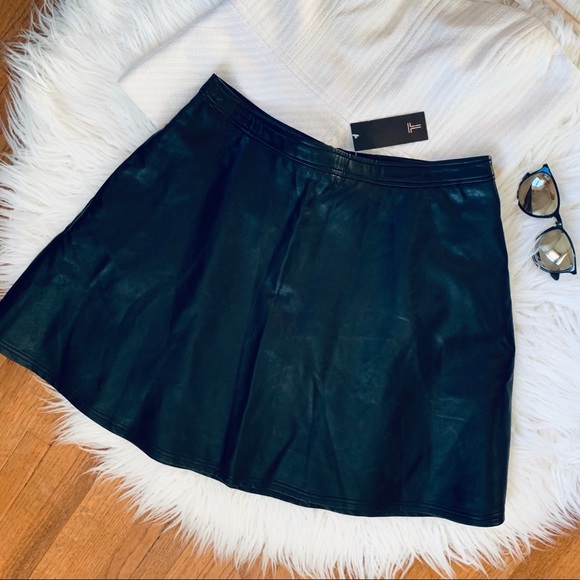 ✌🏻🌿sold✌🏻🌿 TINLEY ROAD NWT black vegan l - Picture 5 of 8